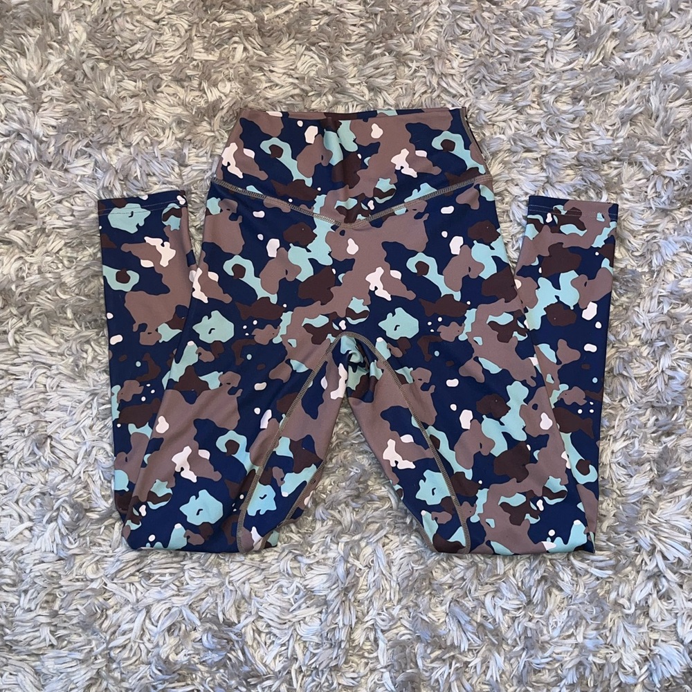 Small Ascend Balance Athletica (Vitality) leggings